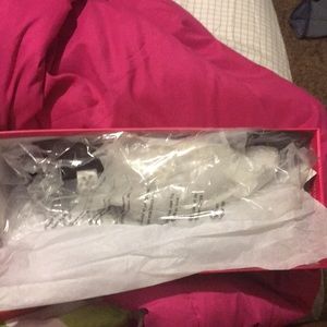 Noreen flat black sandals